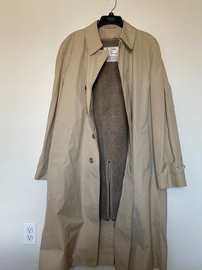 Vintage London Fog Men's Trench Coat in Beige